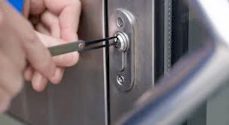 Commercial Window & Door Lock Repairs